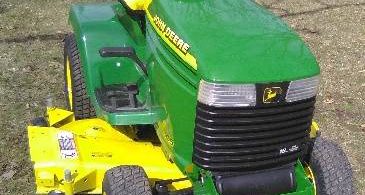 00n0n bC2aOkhh609 05T05X 1200x900 365x195 John Deere 345 18 HP riding lawn mower