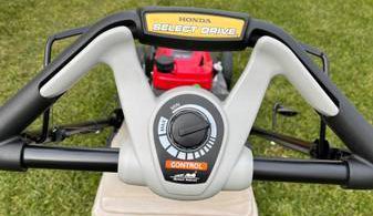 00r0r 5h8FBTlQHqa 05r07g 1200x900 337x195 2022 Honda HRX215VKA lawnmower Brand Like New