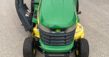 65A38CCF 1C5E 4B5B 8F02 6B5E3DBC0DE6 375x195 2007 John Deere X304 riding lawnmower for sale