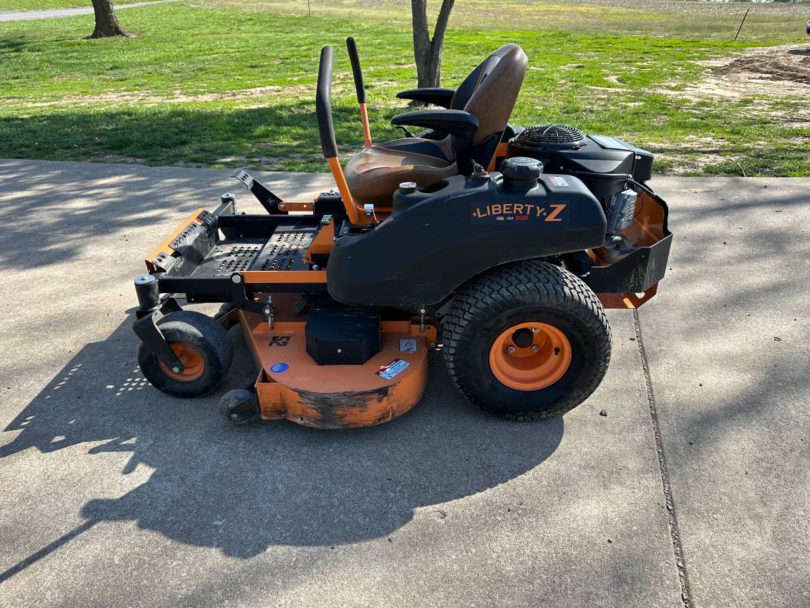 00404 fjCWKaCi9dP 0CI0t2 1200x900 810x608 2020 Scag Liberty Z 52” cut 23hp zero turn mower for sale