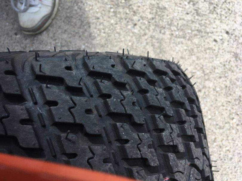 00606 gJkuSRwm5HP 0fu0bC 1200x900 810x608 Husqvarna V554 Stand On Zero Turn Mower for Sale