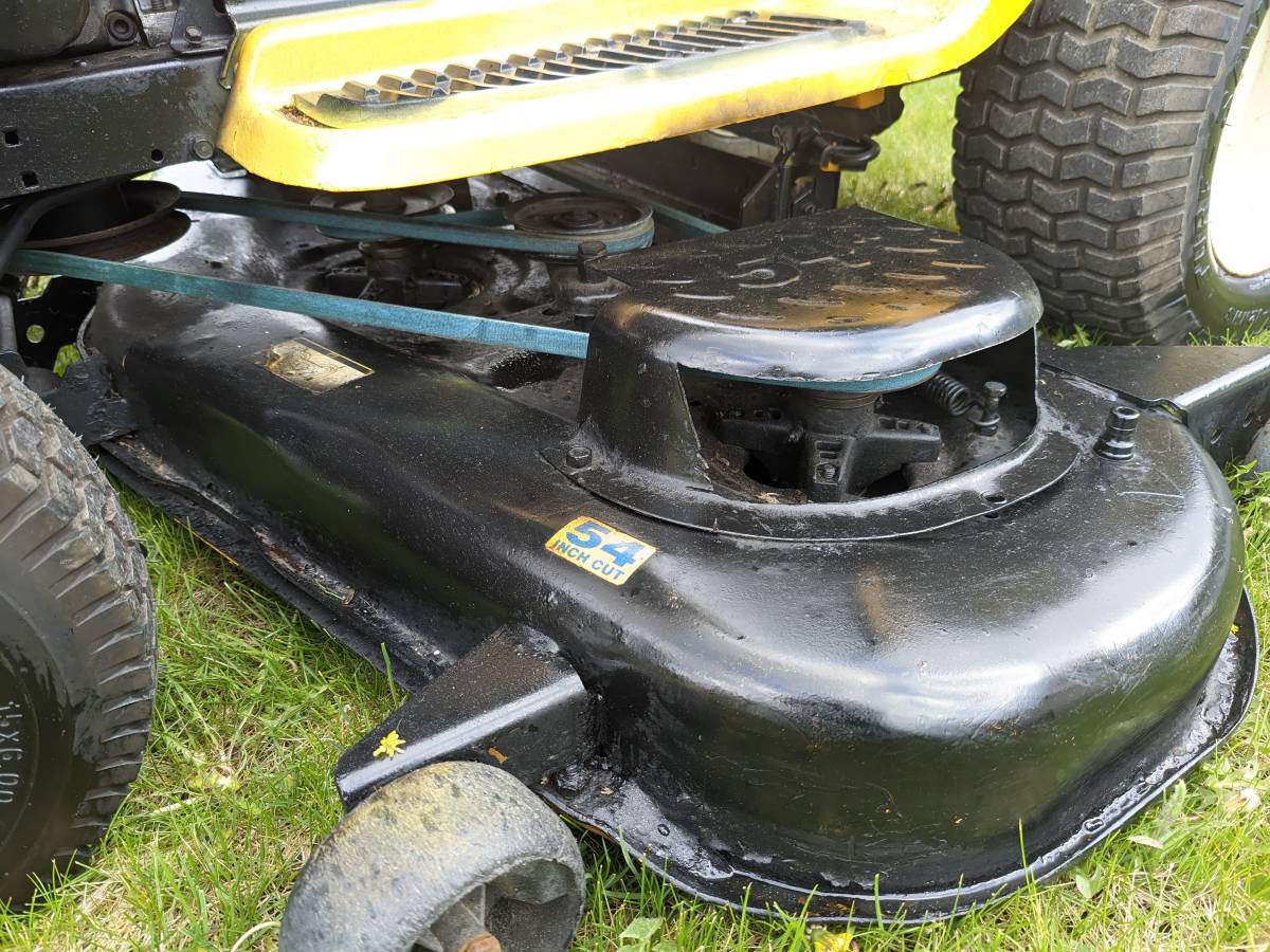 Used Cub Cadet Super LT1554 tractor for sale 00808 j6MqWydS4WI 0CI0t2 1200x900 Used Cub Cadet Super LT1554 tractor for sale