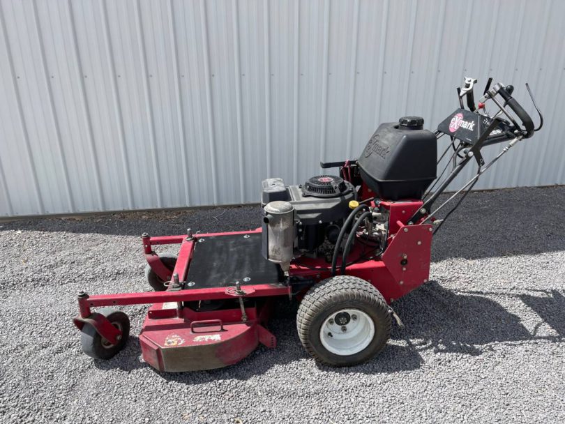 00C0C 7EB1vWIIAxy 0CI0t2 1200x900 810x608 Exmark TT3615KAC is a 36 Turf Tracer HP walk behind mower for sale