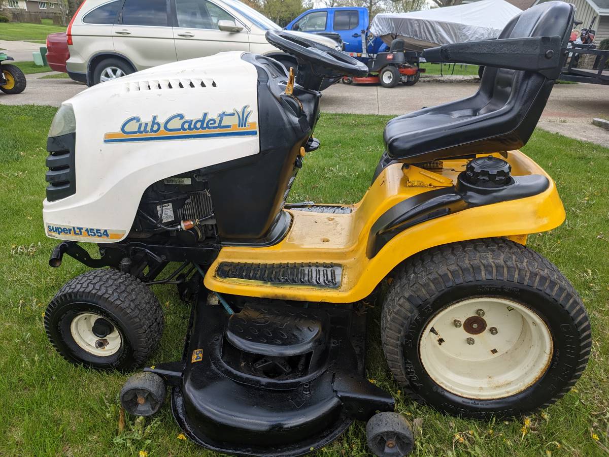 Used Cub Cadet Super LT1554 tractor for sale 00N0N aXz3JDmFiKw 0CI0t2 1200x900 Used Cub Cadet Super LT1554 tractor for sale