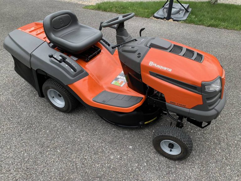 2013 Husqvarna SRD17530 (30") 17.5HP Riding Mower for sale RonMowers