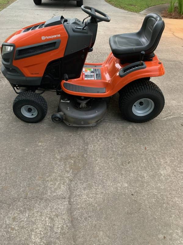 Husqvarna YTA18542 Riding Lawn Mower for Sale in Very good condition 00606 tnfoIdaBUv 09G0cU 1200x900 Husqvarna YTA18542 Riding Lawn Mower for Sale in Very good condition