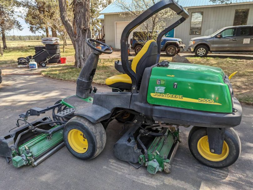 00X0X 9CBE2ix6LO4 0Cz0t2 1200x900 810x610 John Deere 2500A 60 Zero Turn Commercial Mower for sale