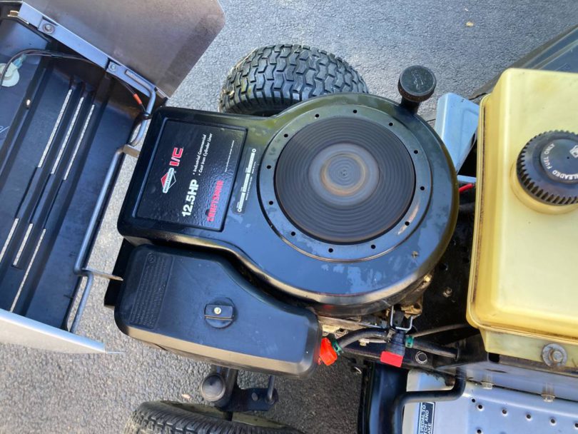 00r0r gshq3A3WjYe 0CI0t2 1200x900 810x608 Craftsman LT4000 12.5HP 38” 5 Speed  Riding Mower for Sale