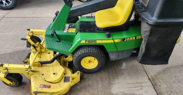 2011 John Deere F525 Riding Lawn Mower with Bagger 00R0R dokMAyCpYp4 0CI0t2 1200x900 375x195 2011 John Deere F525 Riding Lawn Mower with Bagger