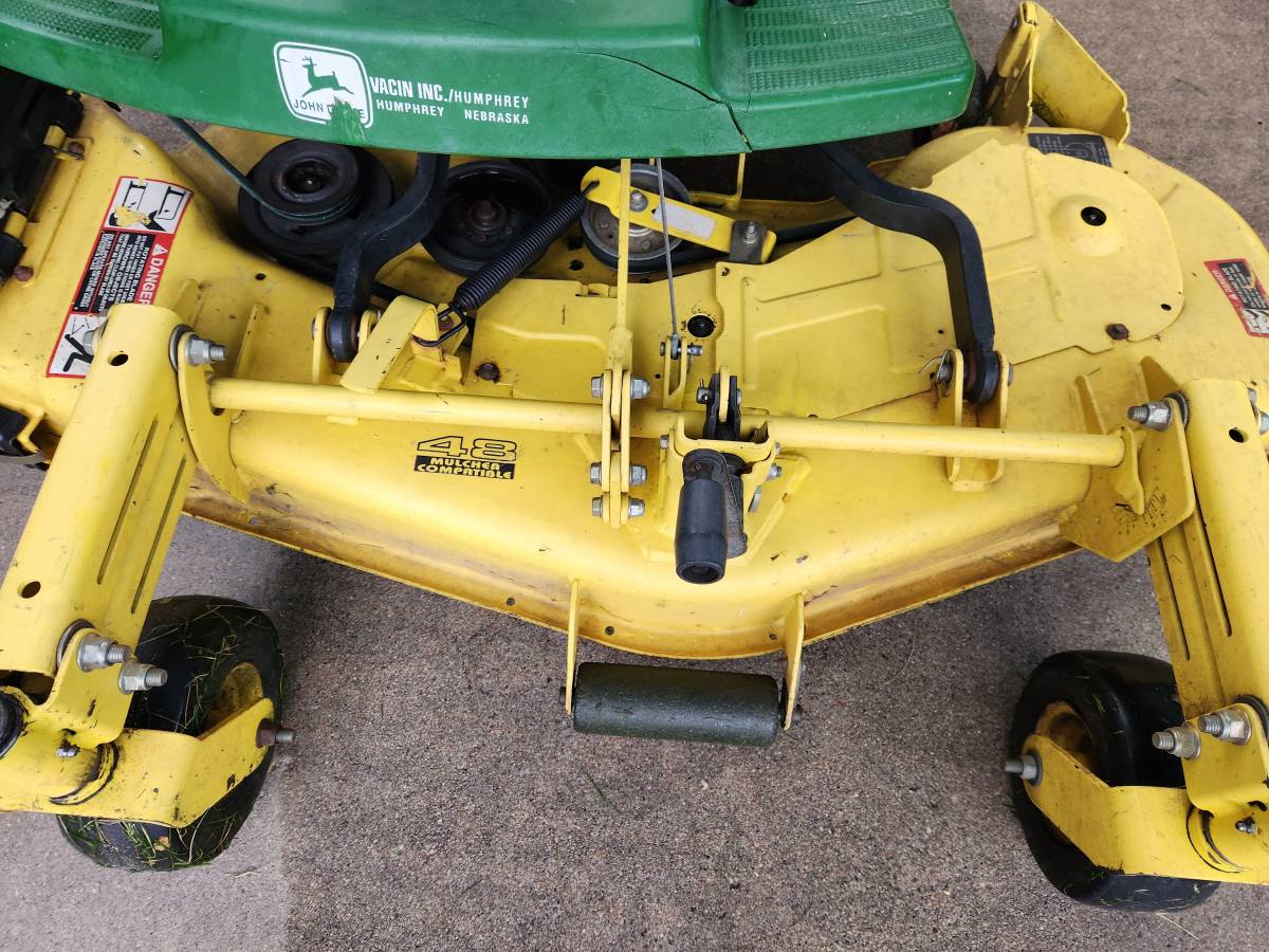 2011 John Deere F525 Riding Lawn Mower with Bagger 00c0c 4UnuxqBcfuk 0CI0t2 1200x900 2011 John Deere F525 Riding Lawn Mower with Bagger
