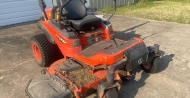 00k0k 3SBA6WrwsXC 0CI0t2 1200x900 375x195 Used Kubota ZD331 Diesel Zero Turn Mower for Sale