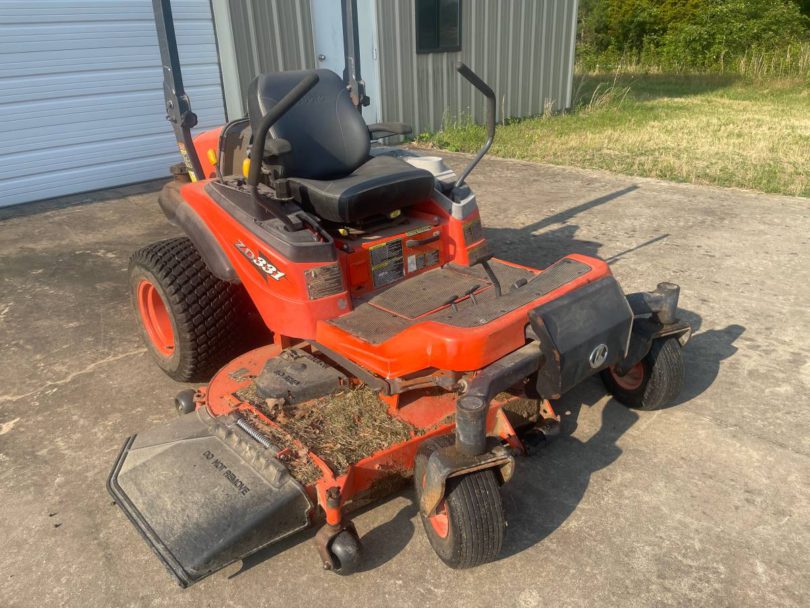 00k0k 3SBA6WrwsXC 0CI0t2 1200x900 810x608 Used Kubota ZD331 Diesel Zero Turn Mower for Sale