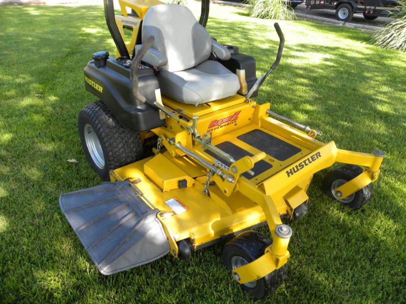 00p0p 6XTLBnVaC3V 0CI0t2 1200x900 810x608 2011 Hustler Super Z Hyperdrive Zero Turn Riding Lawn Mower for Sale