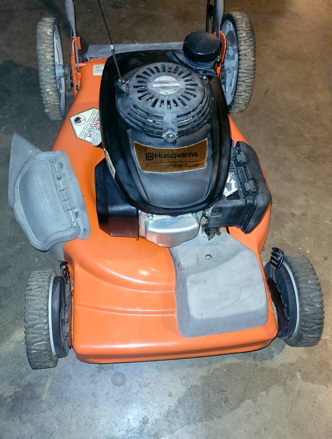 Used Husqvarna HU700F 22in Selfpropelled Gas Lawn Mower RonMowers