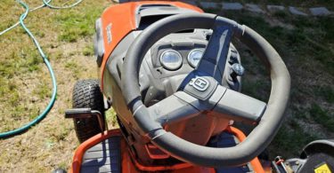 00P0P cI3DbZhO5nb 0cU09G 1200x900 375x195 2014 Husqvarna GT48XLSI Riding Lawn mower for sale