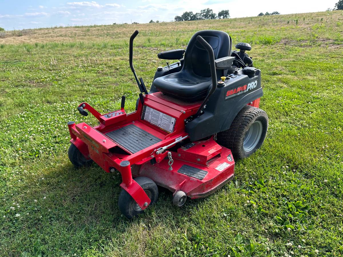 2014 Model Snapper Pro S50xt Model Commercial Zero Turn Mower RonMowers