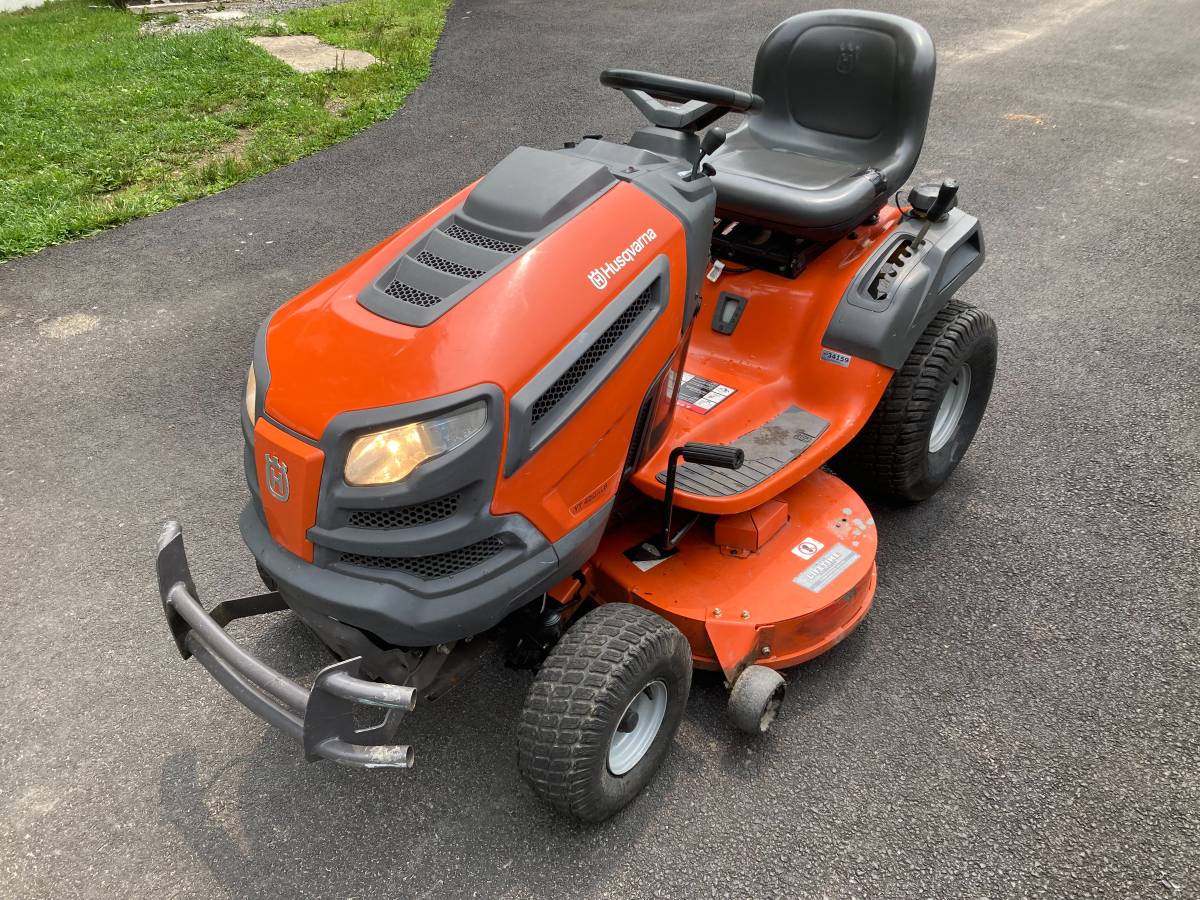 Used Husqvarna YT42DXLS riding lawn mower for sale 00303 gCf6u8FrYNX 0CI0t2 1200x900 Used Husqvarna YT42DXLS riding lawn mower for sale
