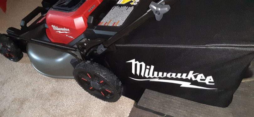 00K0K Q54I72vVOT 0CI0hQ 1200x900 810x373 Like New Milwaukee M18 cordless 21 inch electric mower for sale