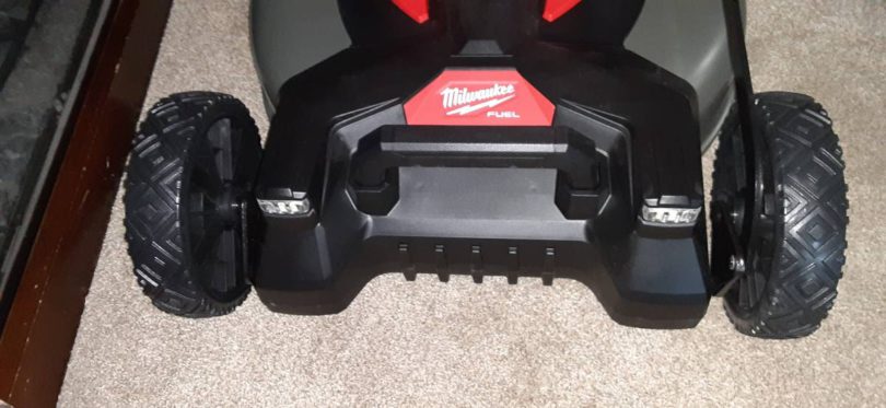 00Q0Q cI39d9nY751 0CI0hQ 1200x900 810x373 Like New Milwaukee M18 cordless 21 inch electric mower for sale