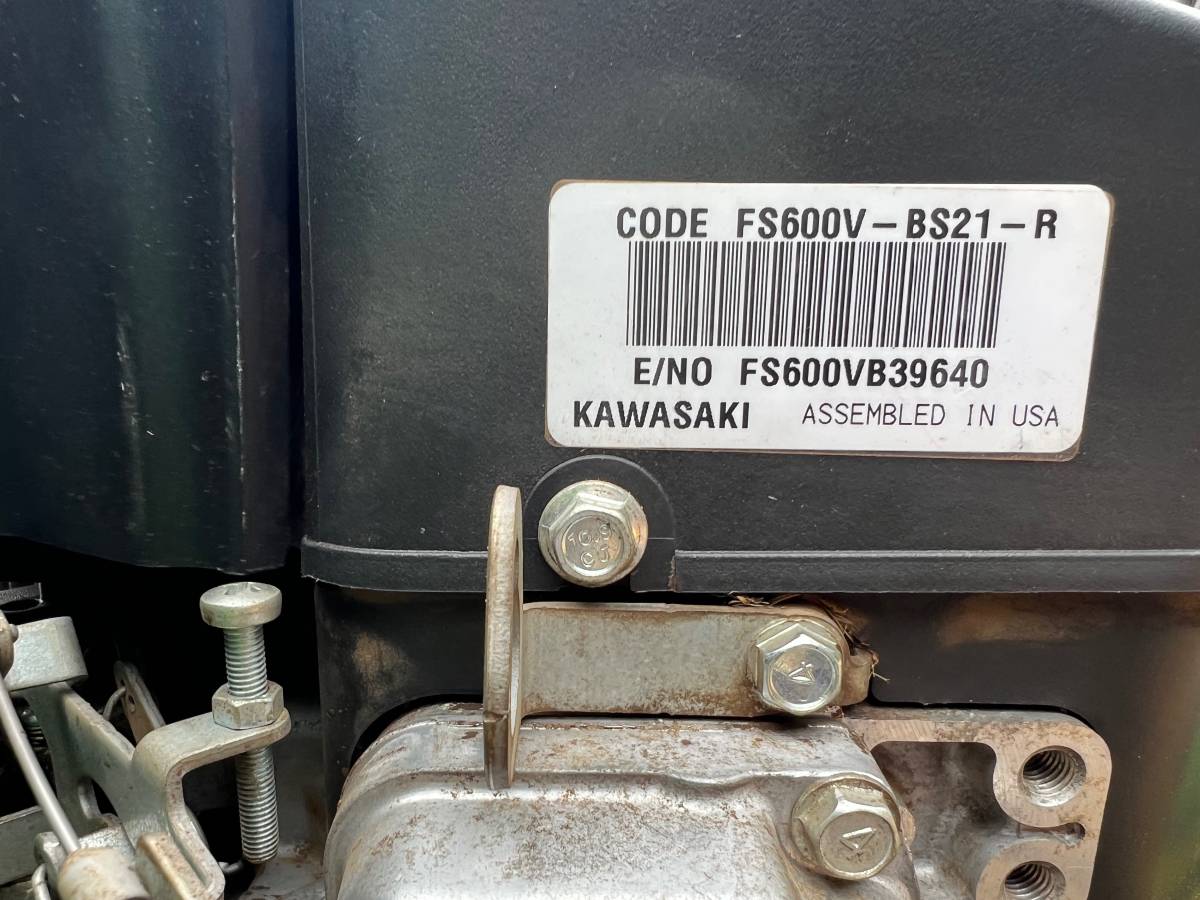 Used John Deere X300 Riding Lawn Mower 00h0h 5eaGP2toneW 0CI0t2 1200x900 Used John Deere X300 Riding Lawn Mower