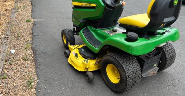 Used John Deere X300 Riding Lawn Mower 00v0v jrkY6WzV9yC 0CI0t2 1200x900 375x195 Used John Deere X300 Riding Lawn Mower