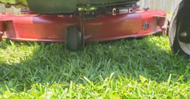 00606 cvxL9Pn7IDC 09G04H 1200x900 375x195 2015 Toro SW 5000 50 inch Zero Turn Riding Lawn Mower