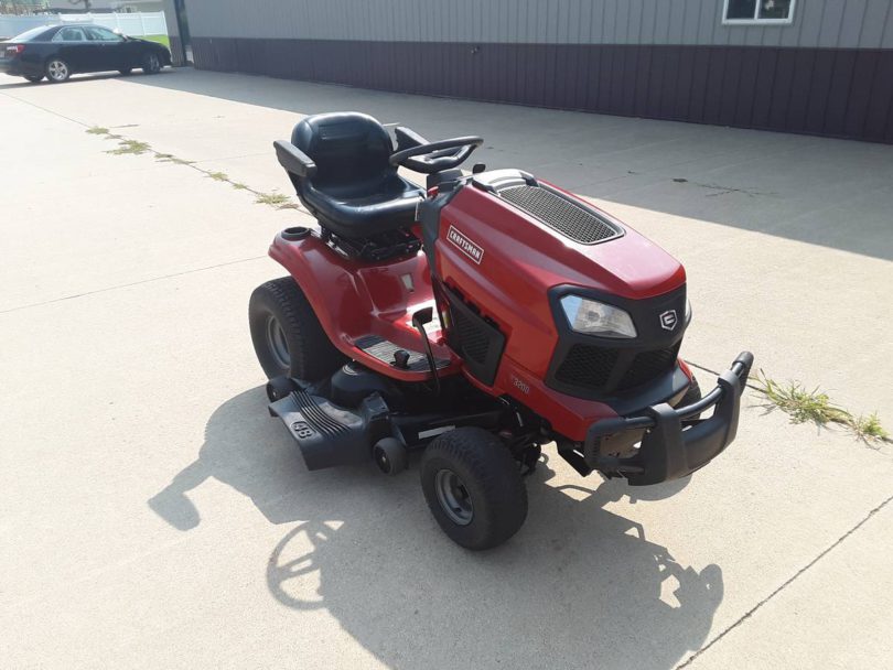 00A0A eL9OzhO6X65 0QE0Du 1200x900 810x608 2015 Craftsman T3200 Riding Mower for Sale