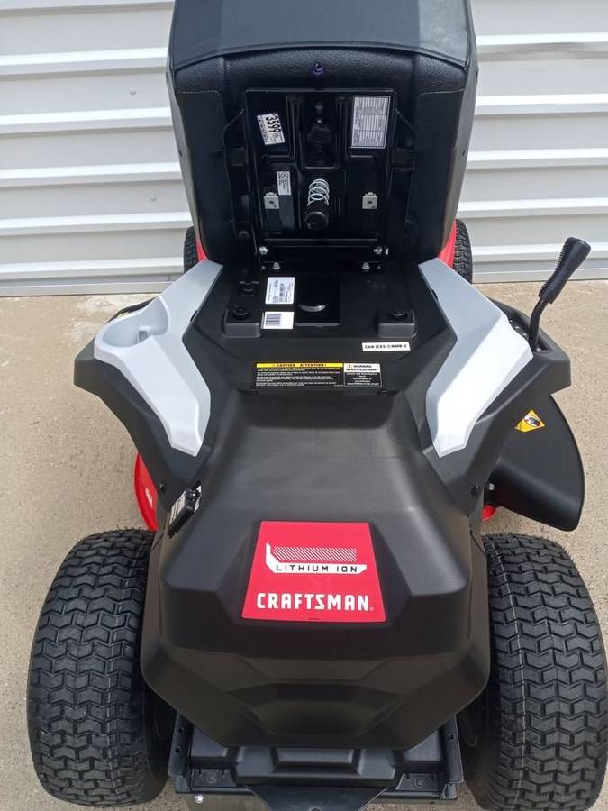 00D0D i36wdCUzLWa 0bC0fu 1200x900 CRAFTSMAN CMCRM233301 Battery Powered Mini Riding Mower 30 in Lithium Ion Electric Riding Lawn Mower