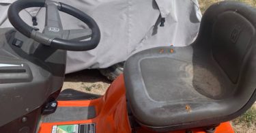 00G0G 6P3C7PYiJ8P 0t20CI 1200x900 375x195 Used 45 hours Husqvarna YTH24V48 Riding Lawn Mower for Sale