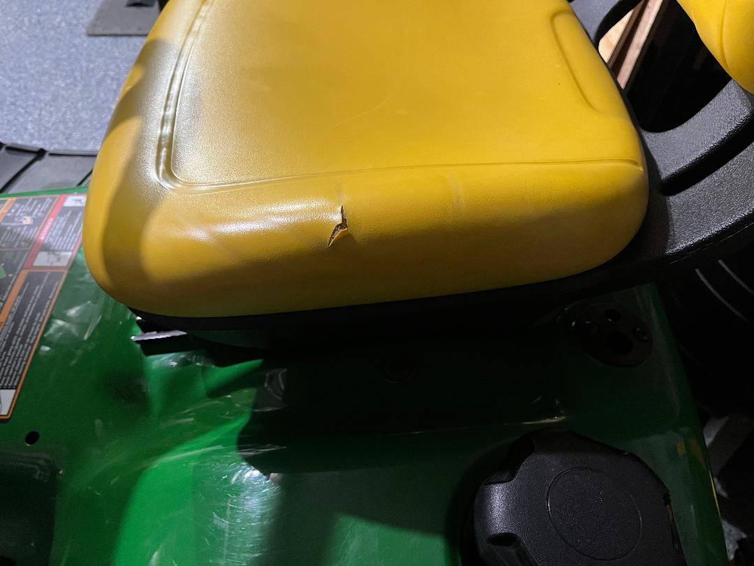 2011 John Deere X300 42 Inch Lawn Mower for Sale 00303 9jngRD0BB6u 0hq0d4 1200x900 2011 John Deere X300 42 Inch Lawn Mower for Sale