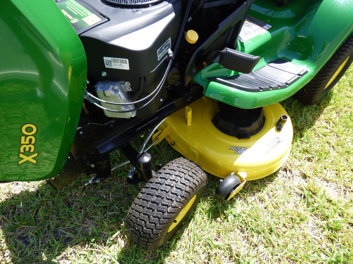 Clean John Deere X350 21.5HP Riding Lawn Mower for Sale 00G0G aqnCU53xU5m 0CI0t2 1200x900 Clean John Deere X350 21.5HP Riding Lawn Mower for Sale