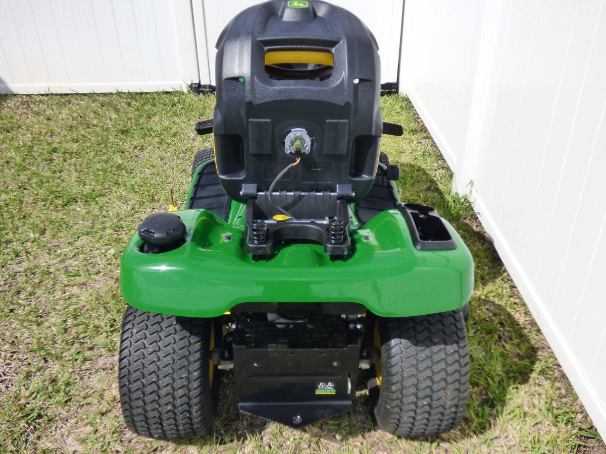 Clean John Deere X350 21.5HP Riding Lawn Mower for Sale 00Y0Y aXC5z0yqPoz 0CI0t2 1200x900 Clean John Deere X350 21.5HP Riding Lawn Mower for Sale