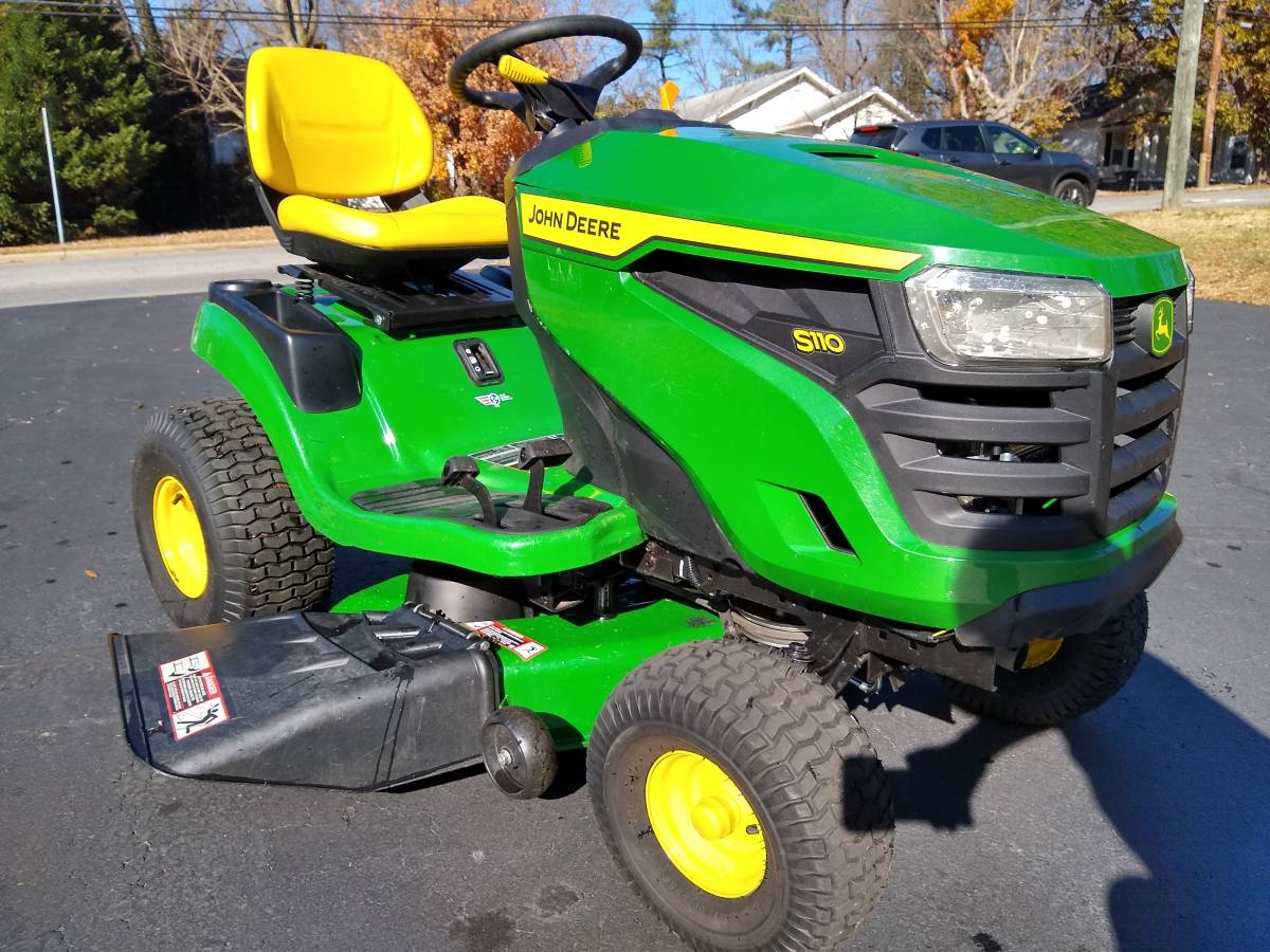 2023 John Deere S110 riding lawn mower 00B0B clOp7kbJjgJ 0CI0t2 1200x900 2023 John Deere S110 riding lawn mower