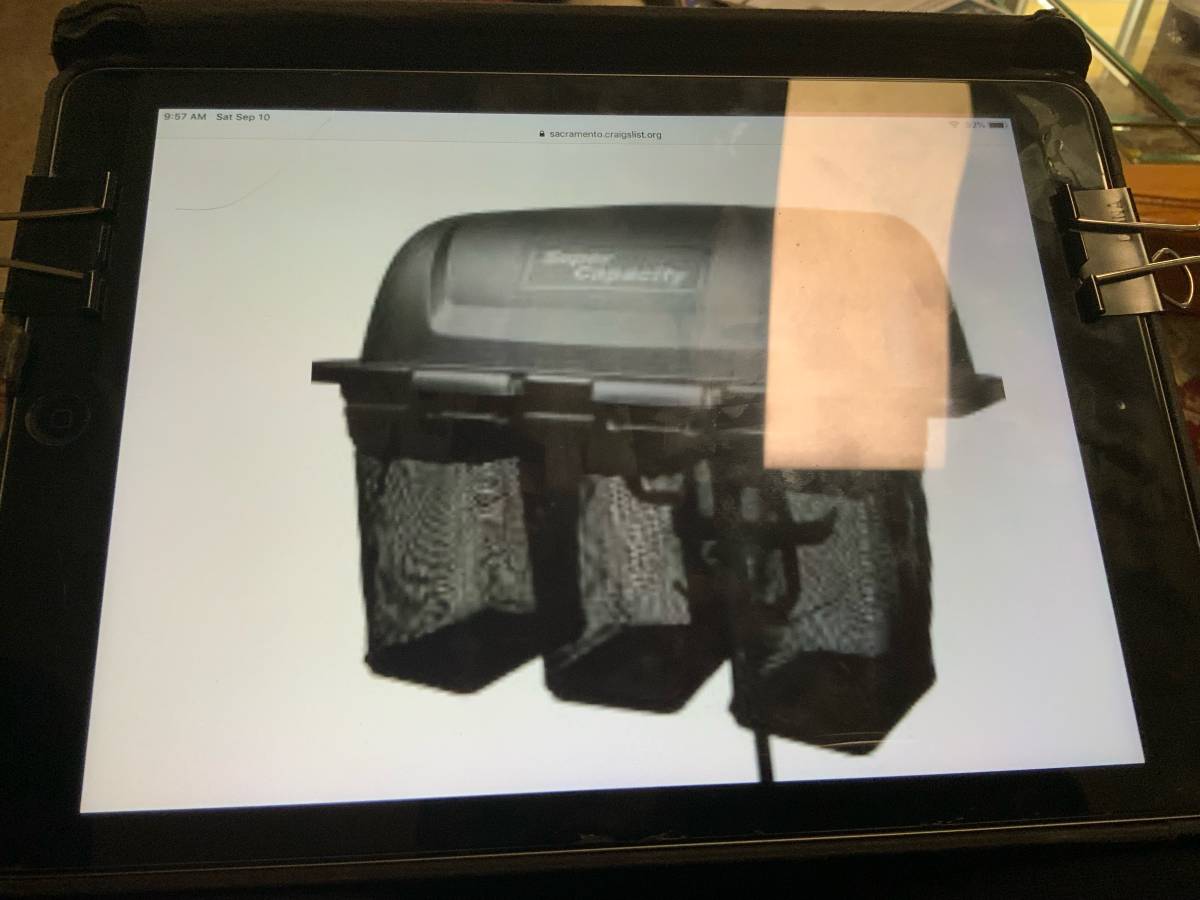 Used Husqvarna 3 bin riding lawn mower grass bagger 00E0E 83VDNcCWOHK 0CI0t2 1200x900 Used Husqvarna 3 bin riding lawn mower grass bagger