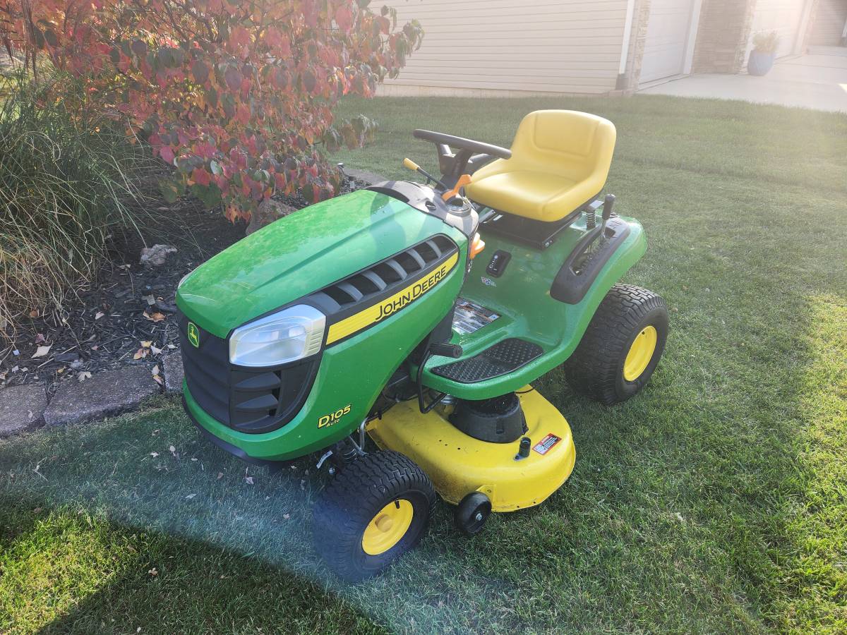 Used John Deere D105 Riding Lawn Mower for sale 00E0E gIAqfGwgvW8 0CI0t2 1200x900 Used John Deere D105 Riding Lawn Mower for sale