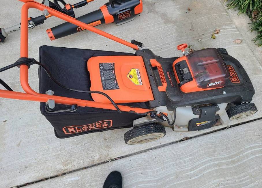 Used BLACK & DECKER 20V Cordless Outdoor Combo Kit 00S0S g3rSYC7Bu5U 0eE0av 1200x900 Used BLACK & DECKER 20V Cordless Outdoor Combo Kit