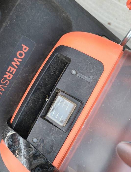 Used BLACK & DECKER 20V Cordless Outdoor Combo Kit 00b0b 5JPPa6B5RZq 08D0bk 1200x900 Used BLACK & DECKER 20V Cordless Outdoor Combo Kit