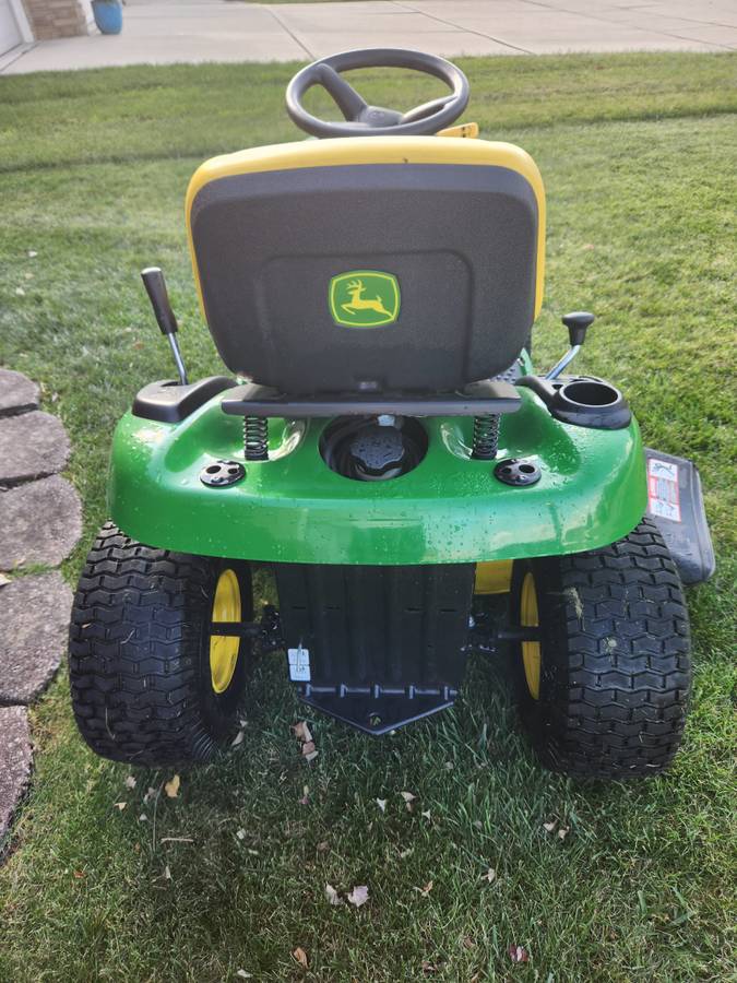 Used John Deere D105 Riding Lawn Mower for sale 00n0n aDOJGMZpZ00 0t20CI 1200x900 Used John Deere D105 Riding Lawn Mower for sale