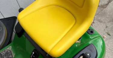 00w0w 62xBo6kzHmM 0t20CI 1200x900 375x195 Used John Deere D105 auto riding lawn mower for sale