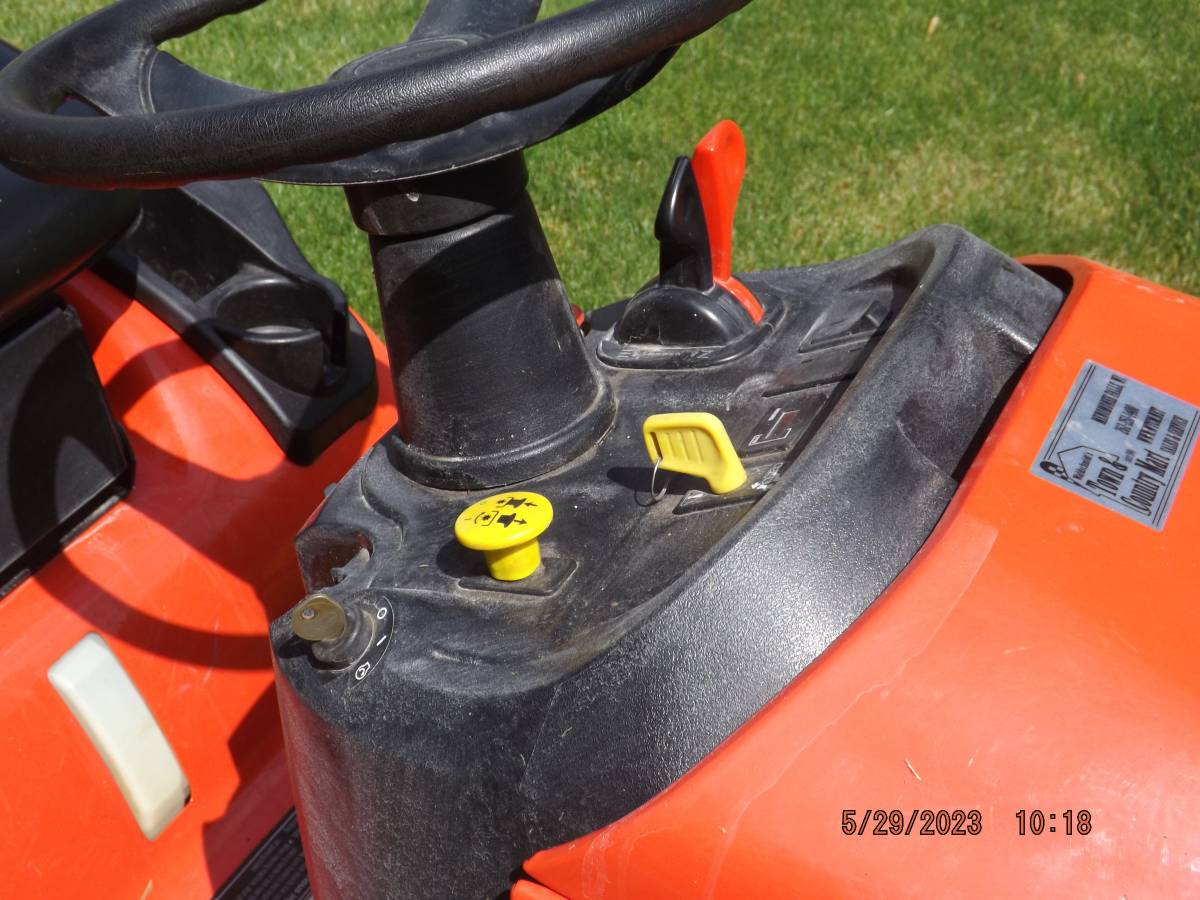 Used Simplicity Regent 50inch Riding Mower for Sale 01111 aw9kzdGQWyV 0CI0t2 1200x900 Used Simplicity Regent 50inch Riding Mower for Sale