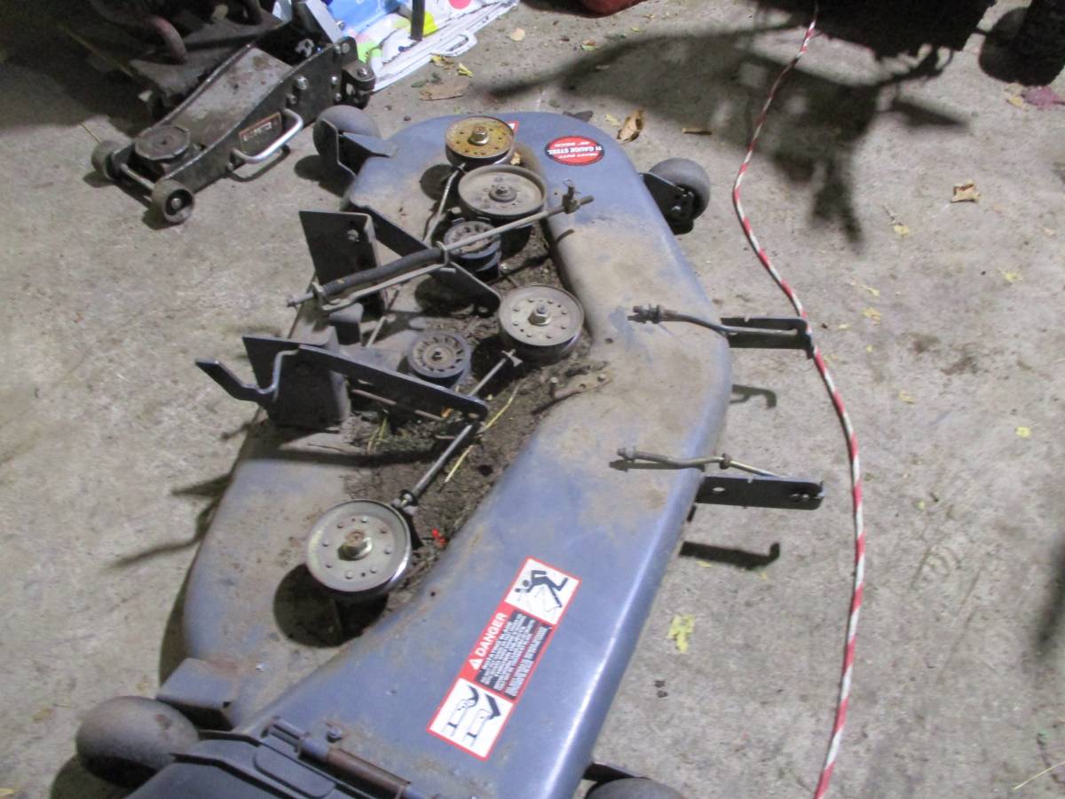 Scott S2046 46 cut mower deck for Sale 01111 bstjQPYqY4g 0CI0t2 1200x900 Scott S2046 46 cut mower deck for Sale