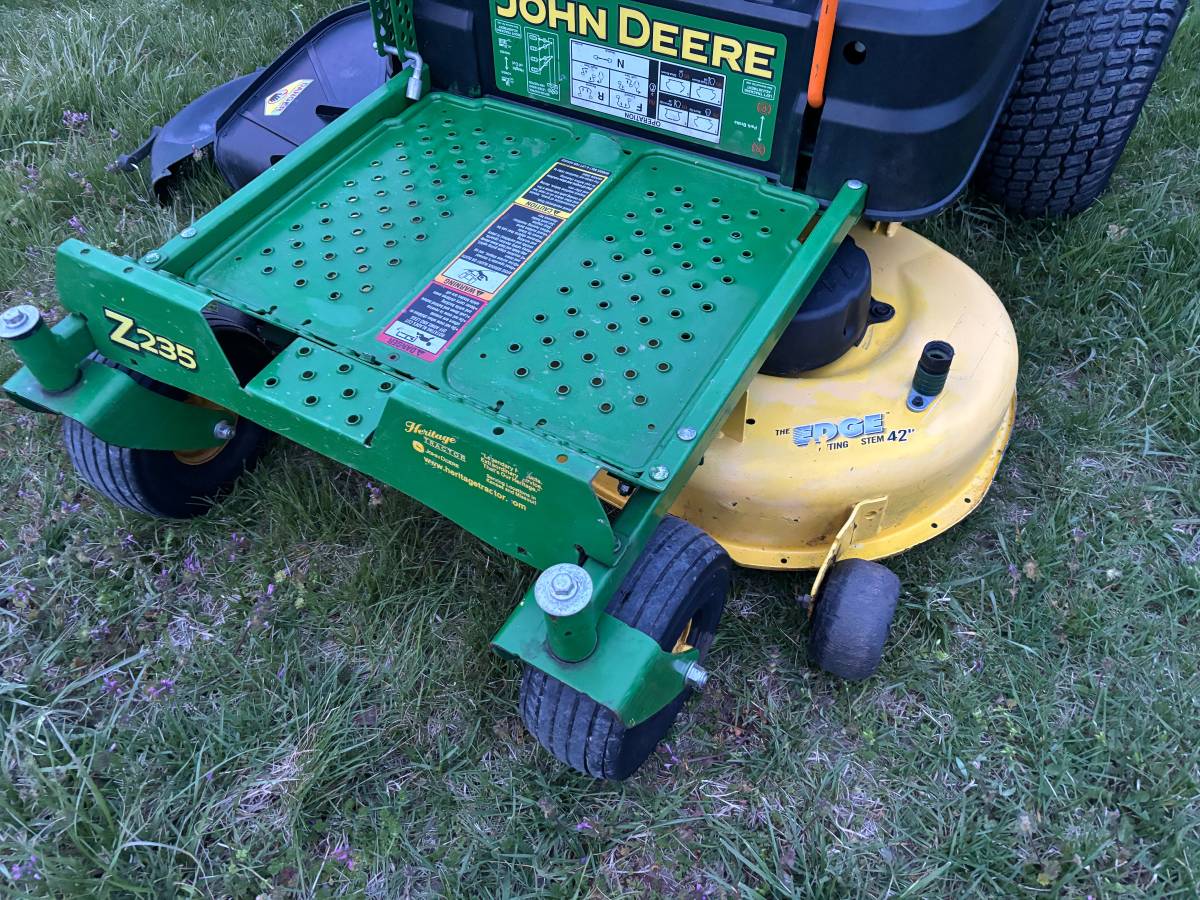 Used John Deere Z235 Zero Turn Mower 00D0D iZmYaJxnaxM 0CI0t2 1200x900 Used John Deere Z235 Zero Turn Mower