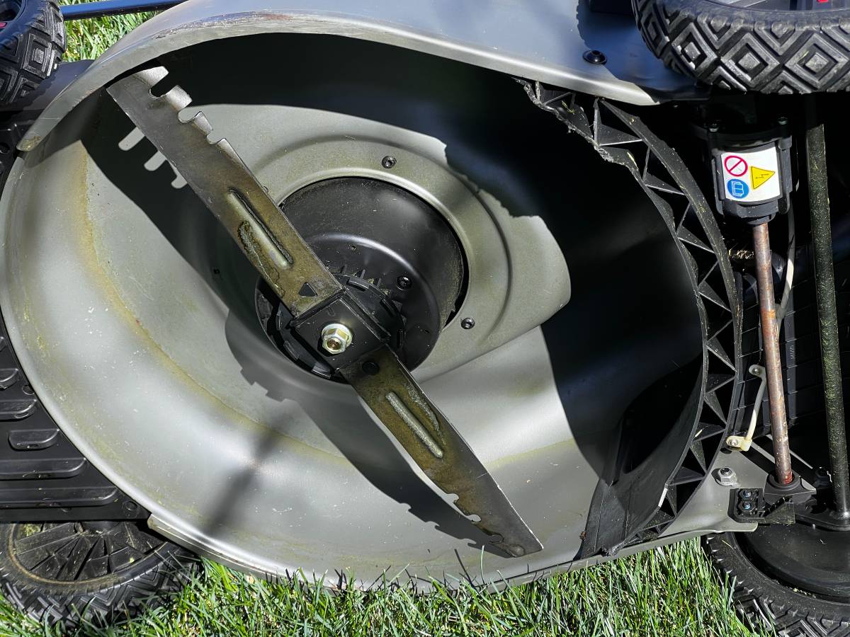 Used Milwaukee M18 Self Propelled Cordless Battery Lawn Mower 00n0n 4rRMWu5clOg 0CI0t2 1200x900 Used Milwaukee M18 Self Propelled Cordless Battery Lawn Mower