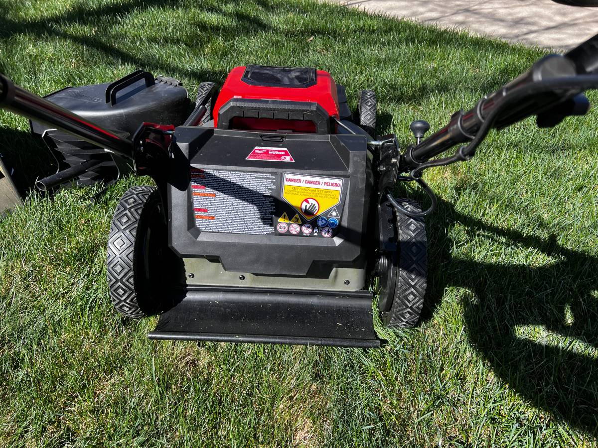 Used Milwaukee M18 Self Propelled Cordless Battery Lawn Mower 01717 g7WwiOSd2tj 0CI0t2 1200x900 Used Milwaukee M18 Self Propelled Cordless Battery Lawn Mower