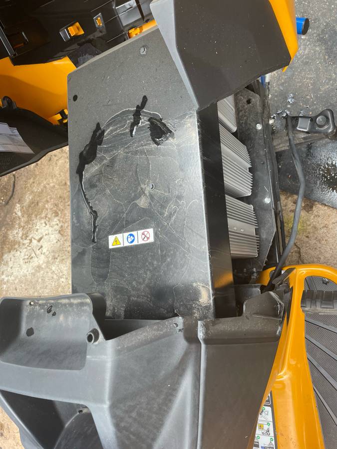 2021 Cub Cadet XT1 Enduro LT42E 42” Electric Lawn Mower for Sale 00303 13cPVYlK6ZM 0t20CI 1200x900 2021 Cub Cadet XT1 Enduro LT42E 42” Electric Lawn Mower for Sale