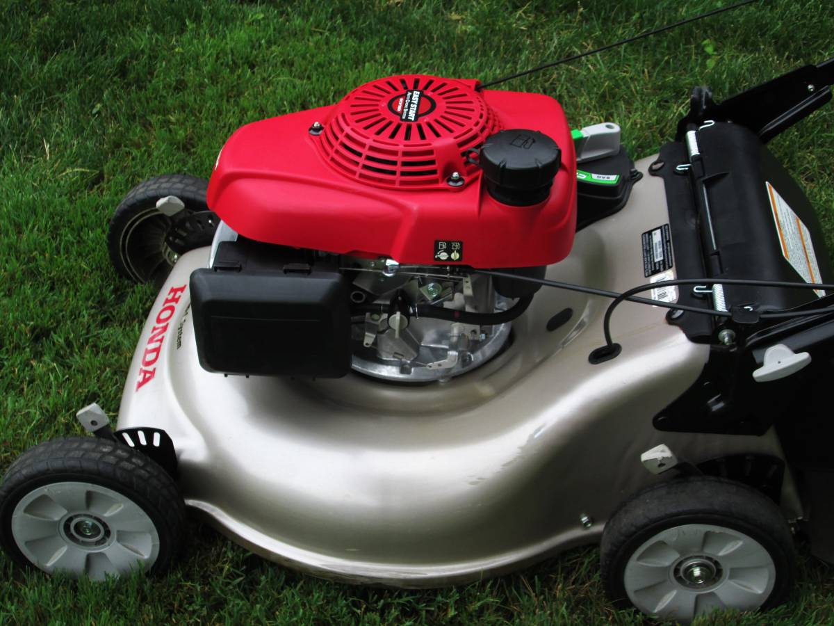 Honda HRR216 3 in 1 Self Propelled Mower with Auto Choke & Twin Blade System 00606 hA48HYawRep 0CI0t2 1200x900 Honda HRR216 3 in 1 Self Propelled Mower with Auto Choke & Twin Blade System
