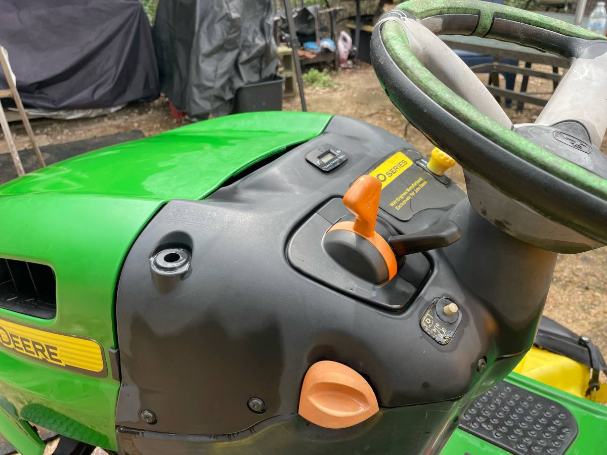 John Deere 190C 54” Riding Lawn Mower 00T0T aefIFTm0kk3 0CI0t2 1200x900 John Deere 190C 54” Riding Lawn Mower