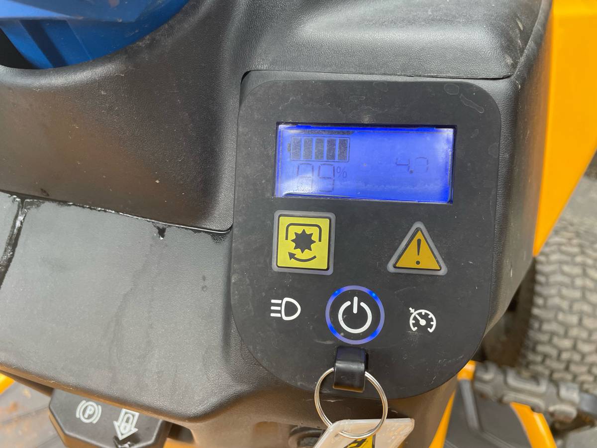 2021 Cub Cadet XT1 Enduro LT42E 42” Electric Lawn Mower for Sale 00b0b 8Xi2RBRx5eX 0CI0t2 1200x900 2021 Cub Cadet XT1 Enduro LT42E 42” Electric Lawn Mower for Sale