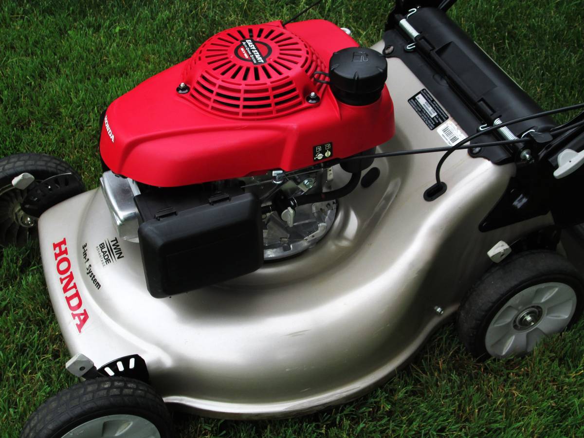 Honda HRR216 3 in 1 Self Propelled Mower with Auto Choke & Twin Blade System 00e0e 5rdjejYeAMR 0CI0t2 1200x900 Honda HRR216 3 in 1 Self Propelled Mower with Auto Choke & Twin Blade System