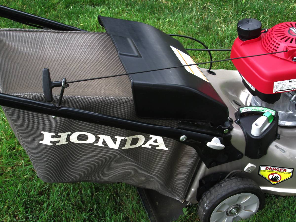 Honda HRR216 3 in 1 Self Propelled Mower with Auto Choke & Twin Blade System 00w0w 5gmvPoR13xM 0CI0t2 1200x900 Honda HRR216 3 in 1 Self Propelled Mower with Auto Choke & Twin Blade System